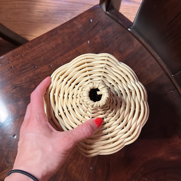 New! Acorn Decor - Picture 3 of 4